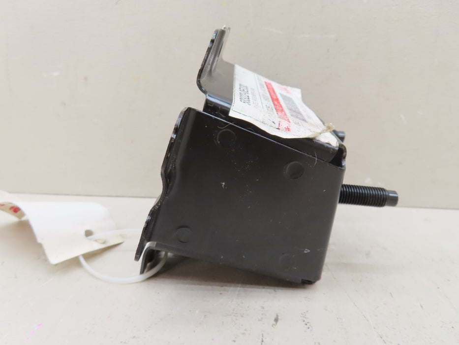 2014-2018 TOYOTA HIGHLANDER REAR LEFT BUMPER BODY MOUNT BRACKET OEM 58322-0E030