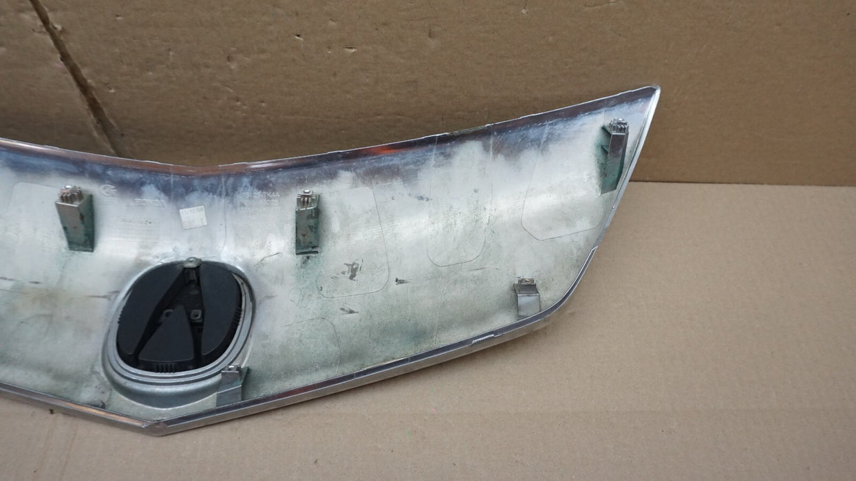 2009-2011 ACURA TL FRONT CENTER CHROME GRILLE COVER OEM