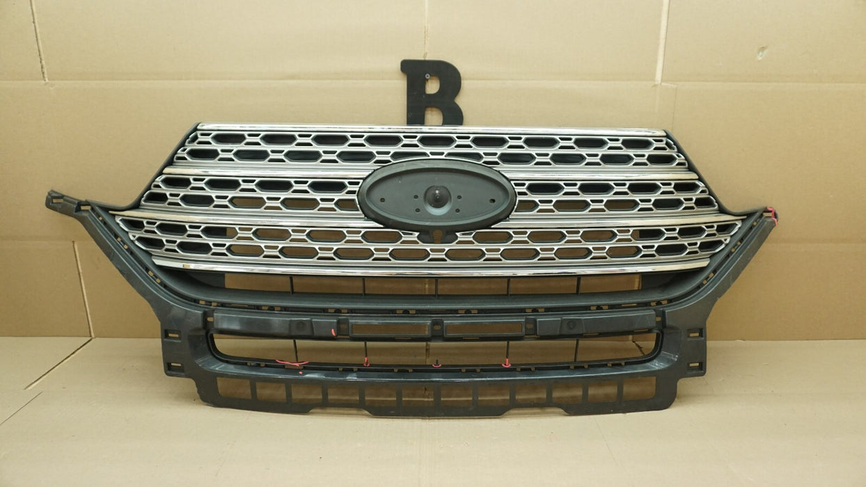 2020-2022 FORD EXPLORER XLT FRONT CENTER GRILLE ASSEMBLY OEM LB5B-8200-CD5YZ9
