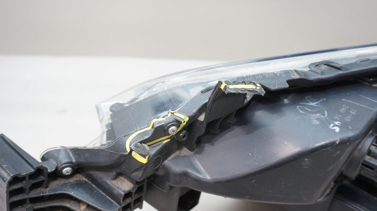 2017-2019 TOYOTA COROLLA FRONT RIGHT PASSENGER SIDE LED HEADLIGHT OEM