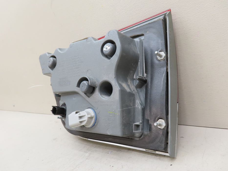 2014-2018 JEEP GRAND CHEROKEE INNER LEFT TAILLIGHT LAMP OEM