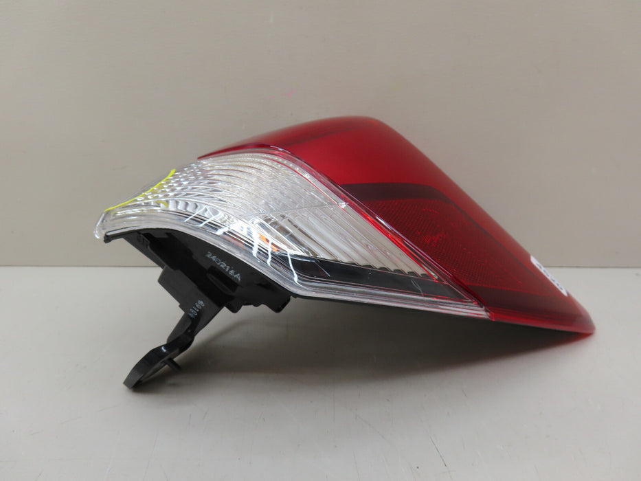 2019-2024 SUBARU FORESTER REAR RIGHT PASSENGER SIDE OUTER TAIL LIGHT OEM