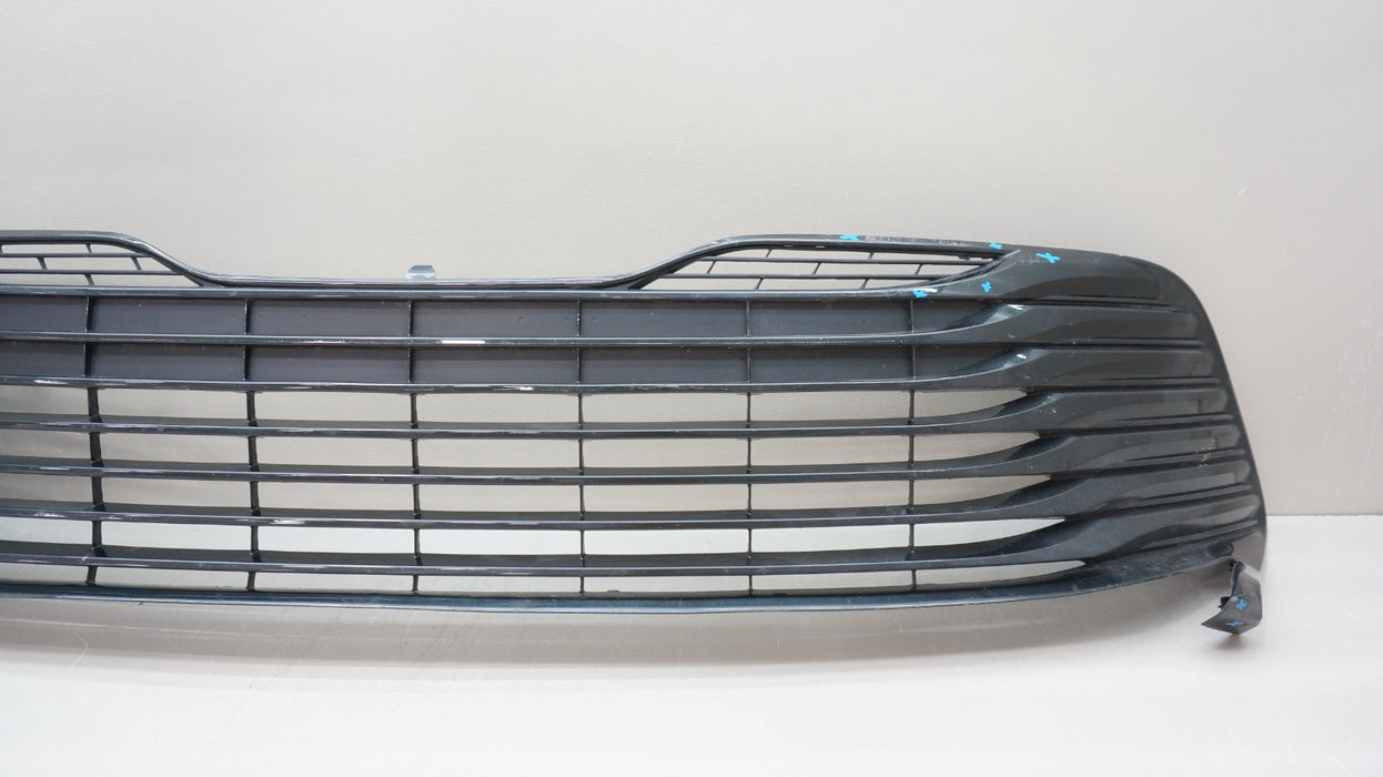 2018-2020 TOYOTA CAMRY FRONT BUMPER RADIATOR GRILLE OEM 53113-06010