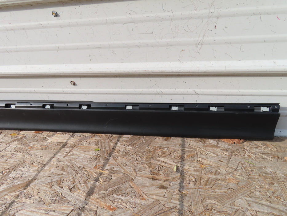 2007-2012 SATURN OUTLOOK 2013-2016 GMC ACADIA OEM LEFT LOWER ROCKER PANEL SKIRT