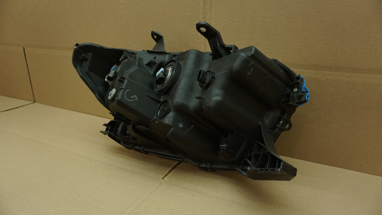2016-2019 TOYOTA TACOMA FRONT LEFT DRIVER SIDE HEADLIGHT HALOGEN OEM 16 17 18 19