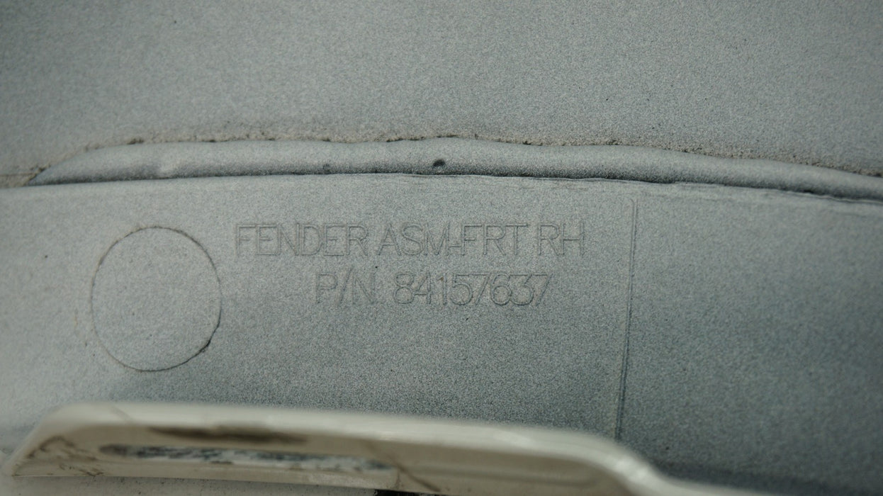 2014-2019 CHEVROLET CORVETTE Z06 FRONT RIGHT PASSENGER SIDE FENDER 84157637 OEM