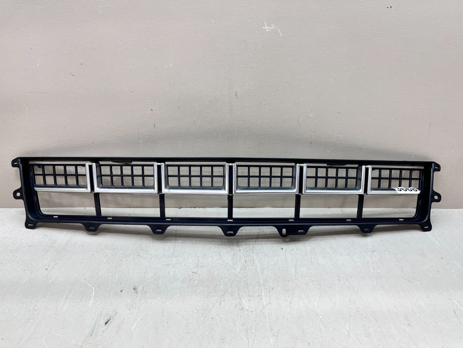 2013-2016 CADILLAC SRX FRONT LOWER CENTER CHROME GRILLE OEM