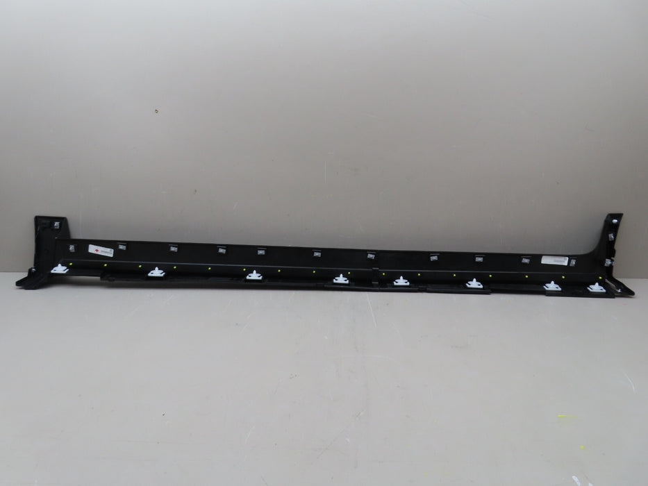 2018-2020 CHEVROLET EQUINOX RIGHT ROCKER SKIRT MOLDING COVER PANEL OEM 84713654