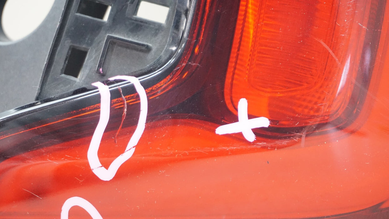 2018-2021 GMC TERRAIN RIGHT PASSENGER SIDE TAIL LIGHT OEM 84379498