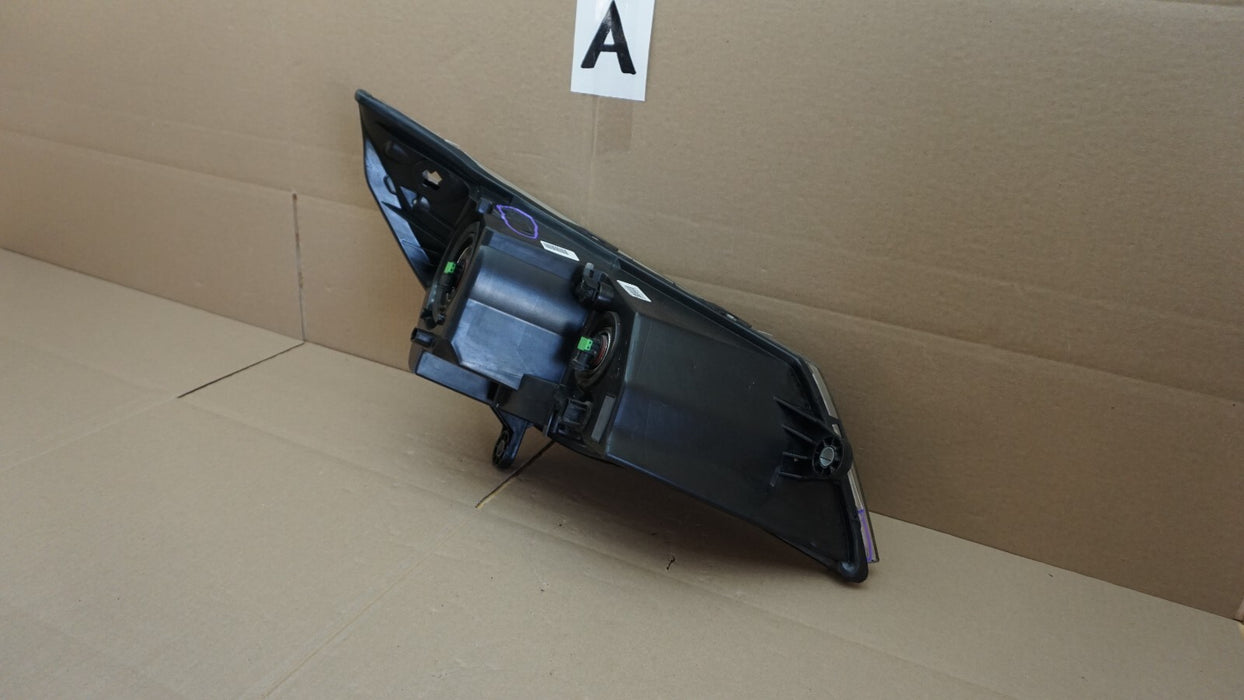 2009-2014 VOLKSWAGEN ROUTAN FRONT LEFT DRIVER SIDE HEADLIGHT LAMP HALOGEN OEM