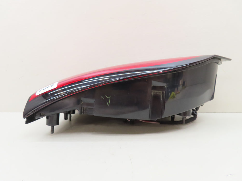2017-2020 CHRYSLER PACIFICA REAR RIGHT PASSENGER SIDE INNER TAIL LIGHT OEM