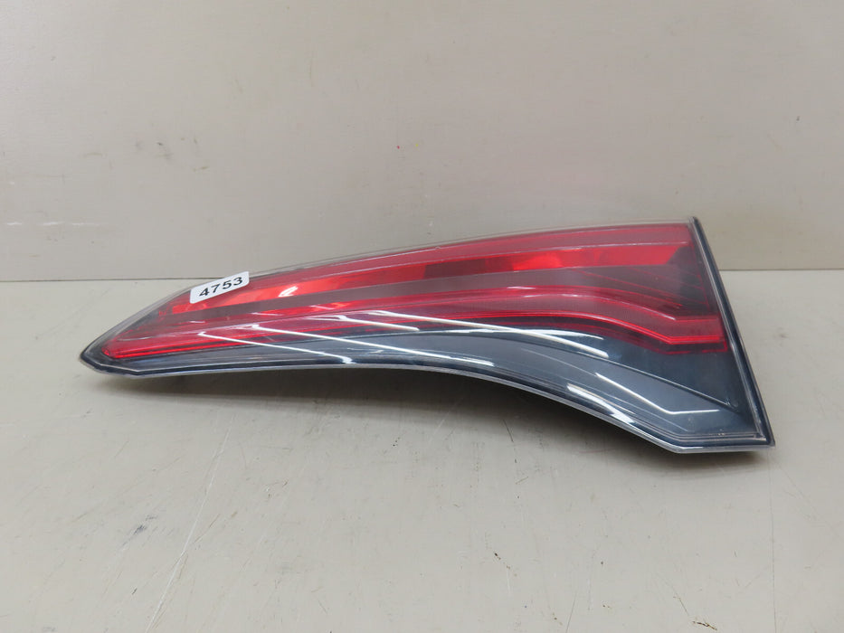 2016 2017 2018 TOYOTA RAV4 REAR RIGHT PASENGER INNER TAIL LIGHT OEM