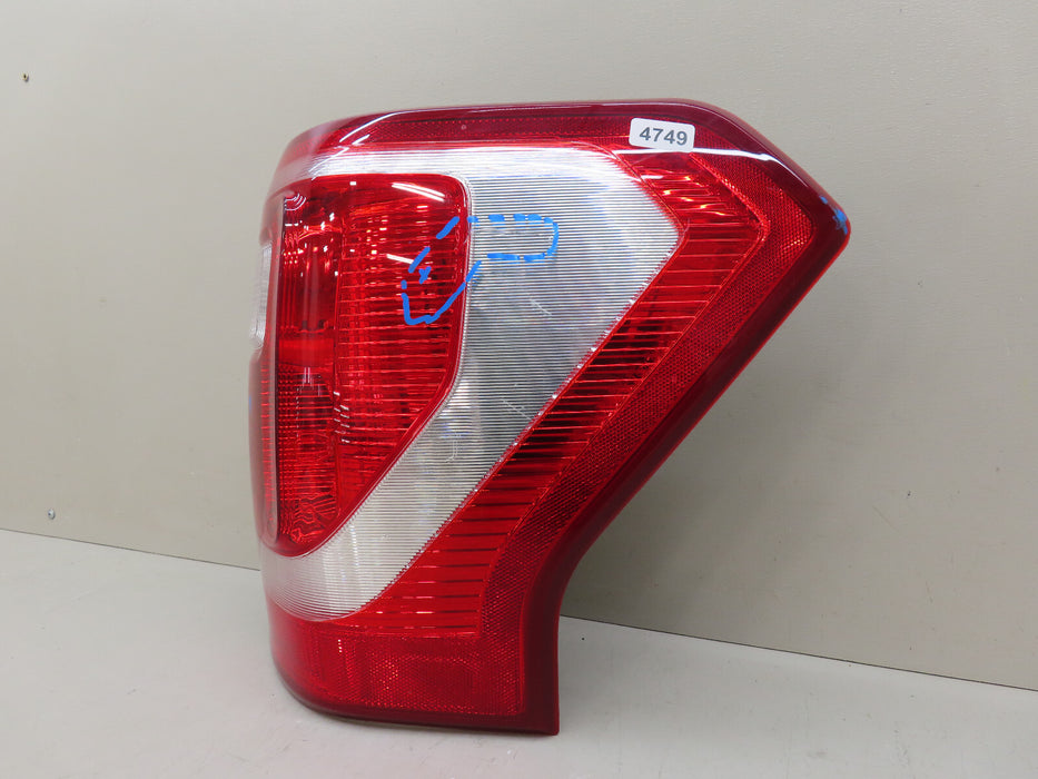 2018-2021 FORD EXPEDITION REAR RIGHT PASSENGER TAIL LIGHT OEM