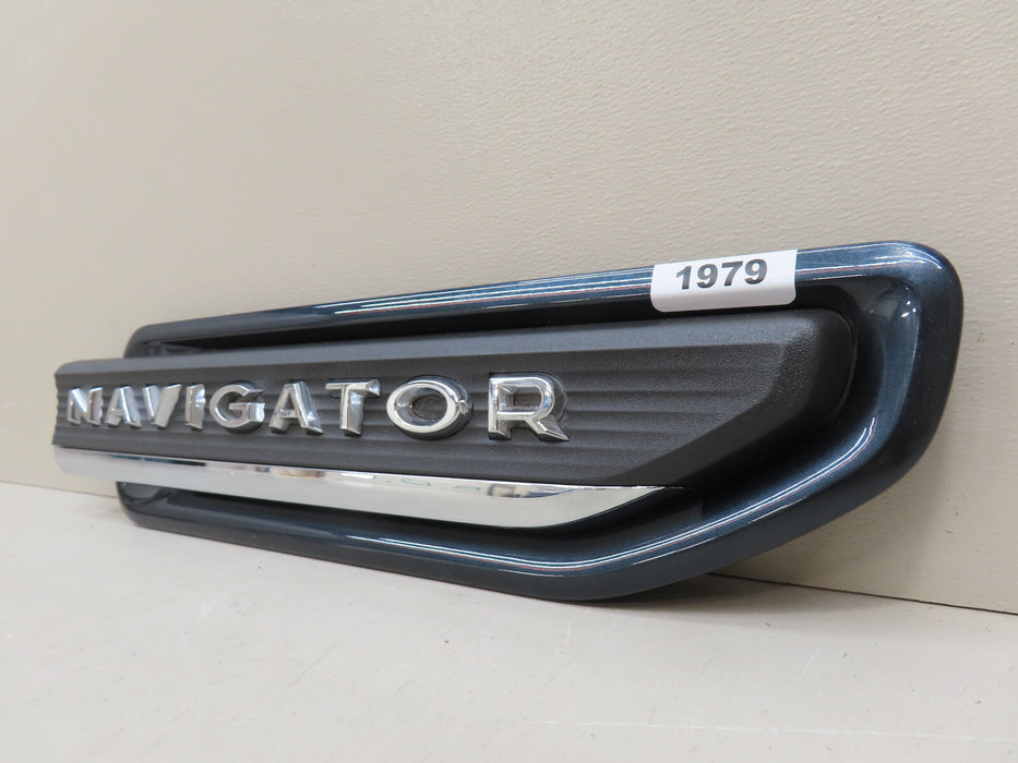 2022-2024 LINCOLN NAVIGATOR FRONT RIGHT FENDER EMBLEM FLT BLUE OEM