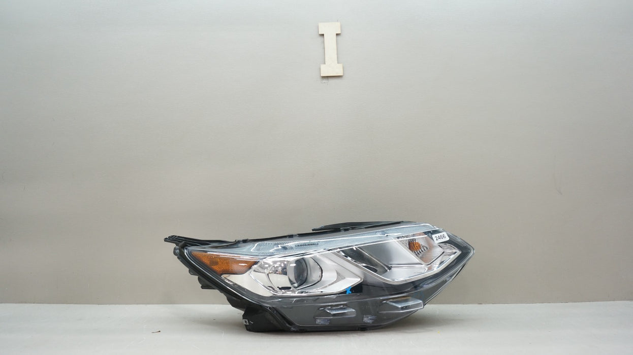2016-2019 CHEVROLET VOLT FRONT RIGHT SIDE HALOGEN HEADLIGHT OEM 84127386