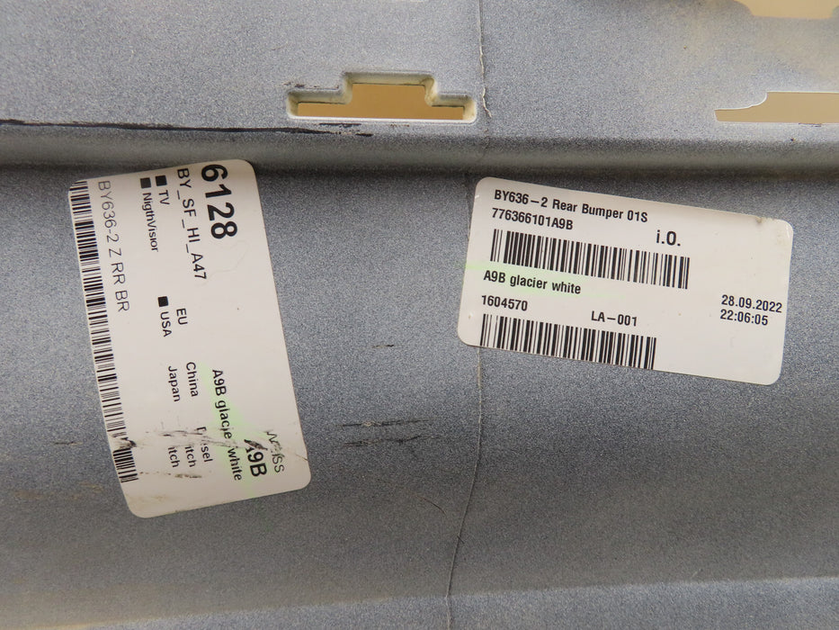 2020-2023 BENTLEY BENTAYGA BY 636-2 REAR BUMPER COVER OEM