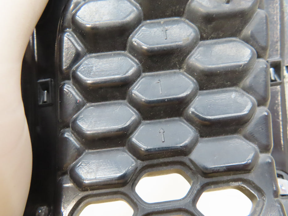 2014-2018 JEEP CHEROKEE FRONT RADIATOR GRILL GRILLE INSERT #1 OEM