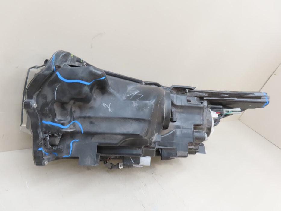 2017-2019 TOYOTA HIGHLANDER FRONT RIGHT PASSENGER HEADLIGHT HALOGEN OEM