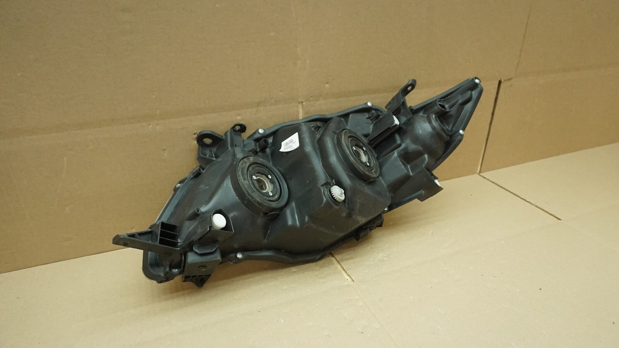 2011-2013 TOYOTA COROLLA FRONT RIGHT PASSENGER SIDE HEADLIGHT HALOGEN