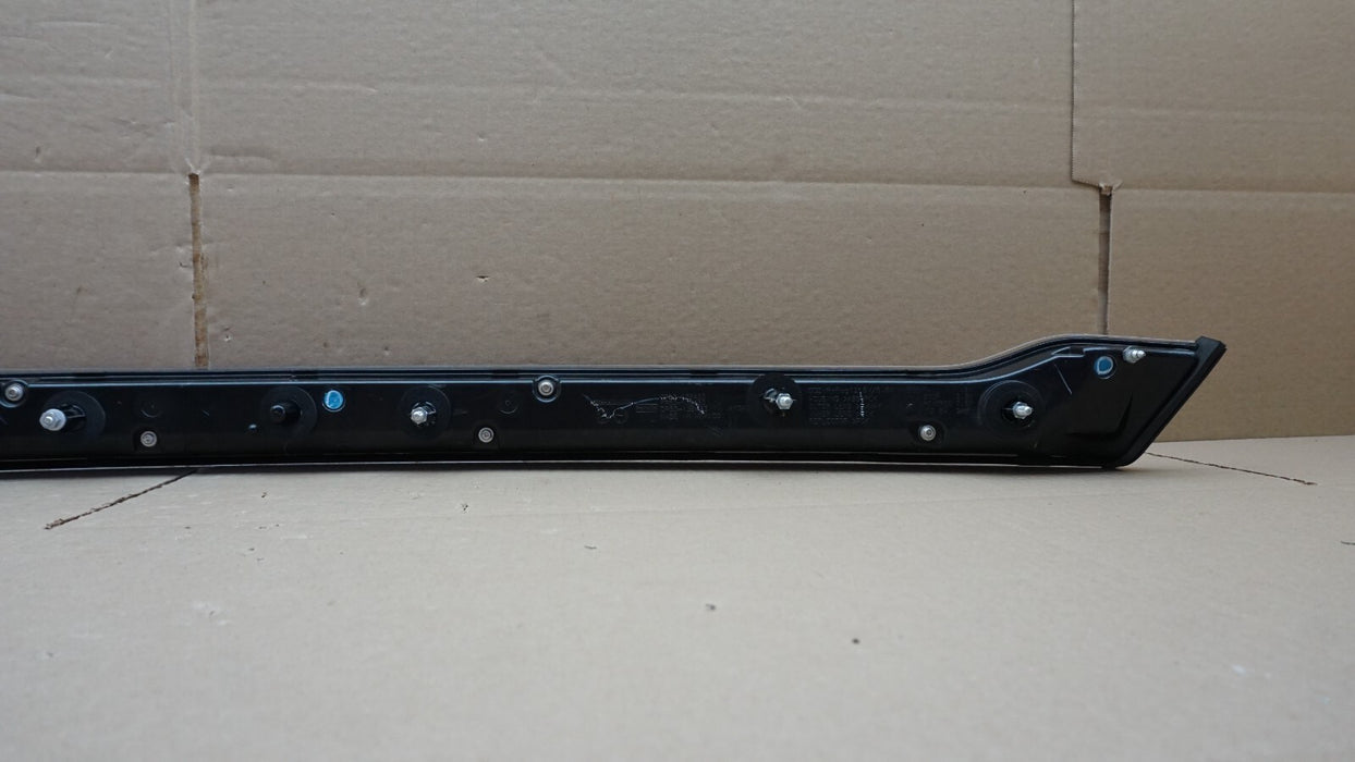 2013-2020 LINCOLN MKZ TRUNK LID REAR CENTER TAILLIGHT TAIL LIGHT LAMP LED OEM