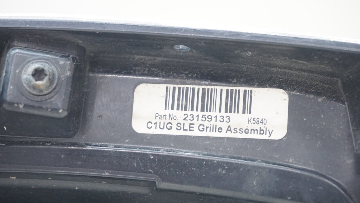 2017-2019 GMC ACADIA SLE FRONT BUMPER RADIATOR GRILLE OEM 23159133