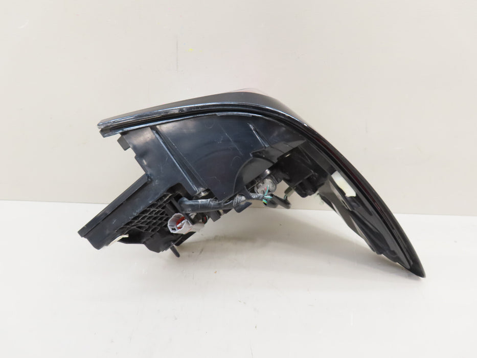 2020-2024 SUBARU OUTBACK REAR RIGHT PASSENGER OUTER SIDE TAIL LIGHT OEM