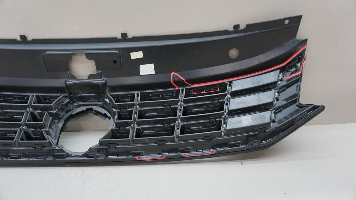 2016-2019 VOLKSWAGEN PASSAT FRONT UPPER MAIN GRILLE 516853653C OEM
