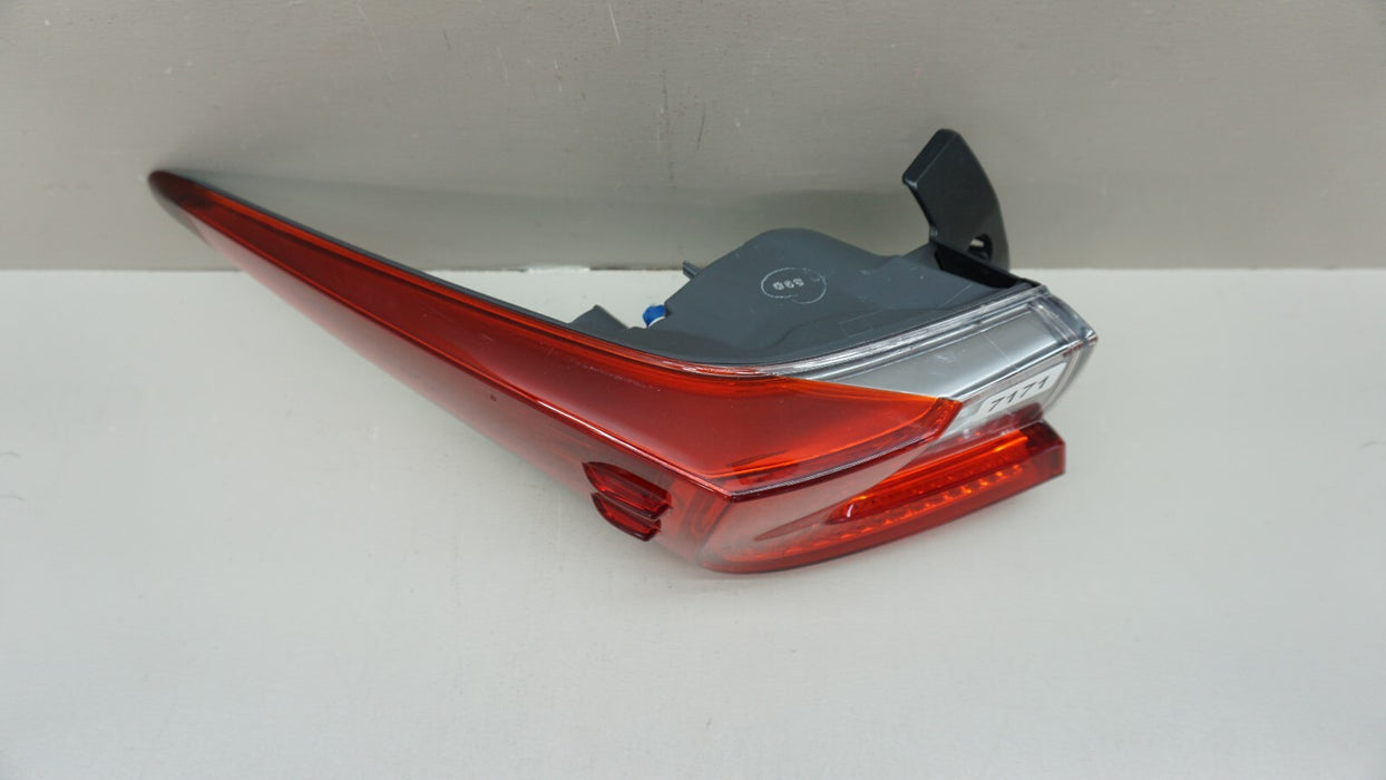 2015-2019 LEXUS RC350 REAR LEFT DRIVERS SIDE TAIL LIGHT OEM 15 16 17 18 19