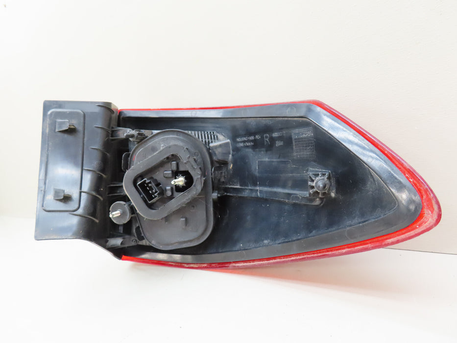 2013-2016 FORD C-MAX REAR RIGHT PASSENGER SIDE TAIL LIGHT OUTER OEM