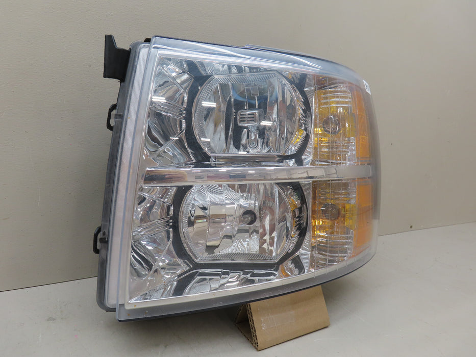 2007-2013 CHEVROLET SILVERADO 1500 FRONT LEFT DRIVER HEADLIGHT HALOGEN OEM