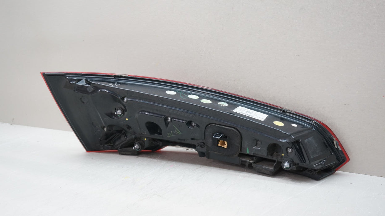 2018-2020 AUDI Q5 SQ5 REAR RIGHT PASSENGER SIDE LED TAIL LIGHT OEM