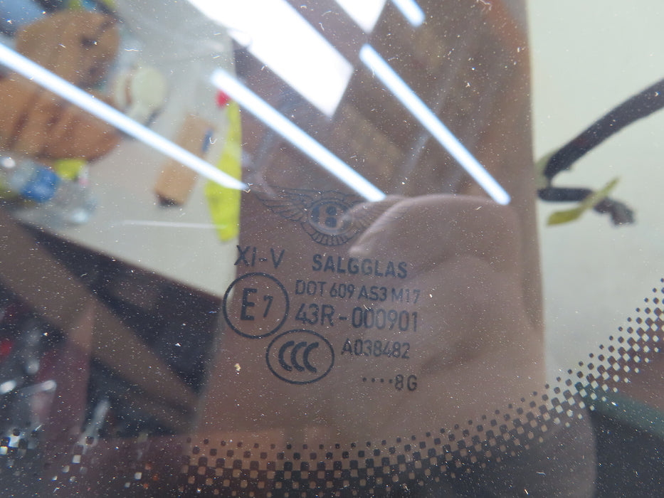2016-2020 BENTLEY BENTAYGA REAR RIGHT PASSENGER SIDE QUARTER PANEL GLASS OEM