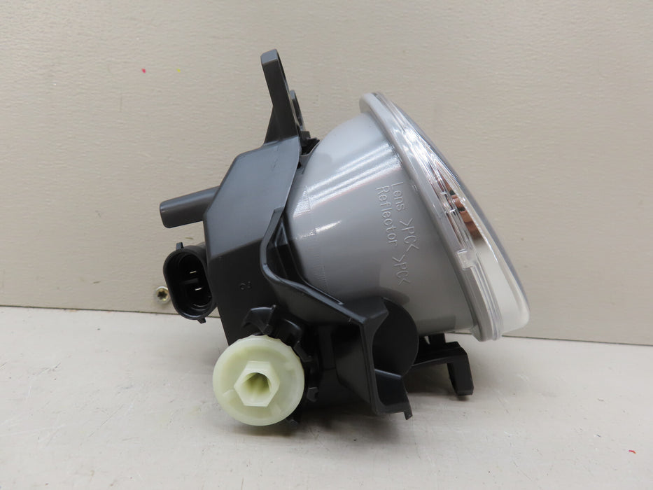2013-2021 TOYOTA 4RUNER/PRIUS FRONT RIGHT PASSENGER SIDE FOG LIGHT OEM