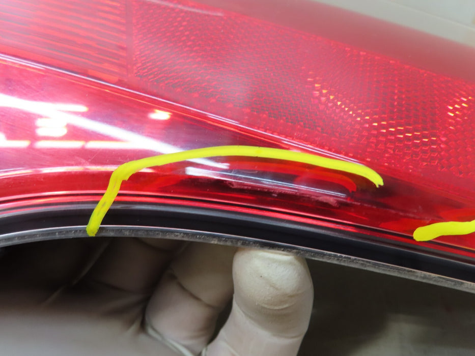 2016-2018 TOYOTA RAV4 REAR RIGHT PASSENGER SIDE OUTER TAIL LIGHT OEM 81550-42211