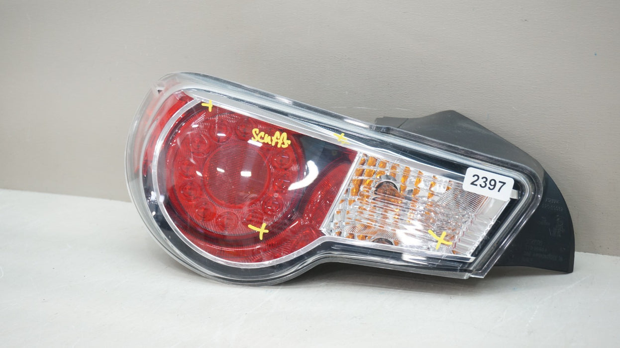 2013-2016 SUBARU BRZ REAR LEFT DRIVERS SIDE TAIL LIGHT OEM