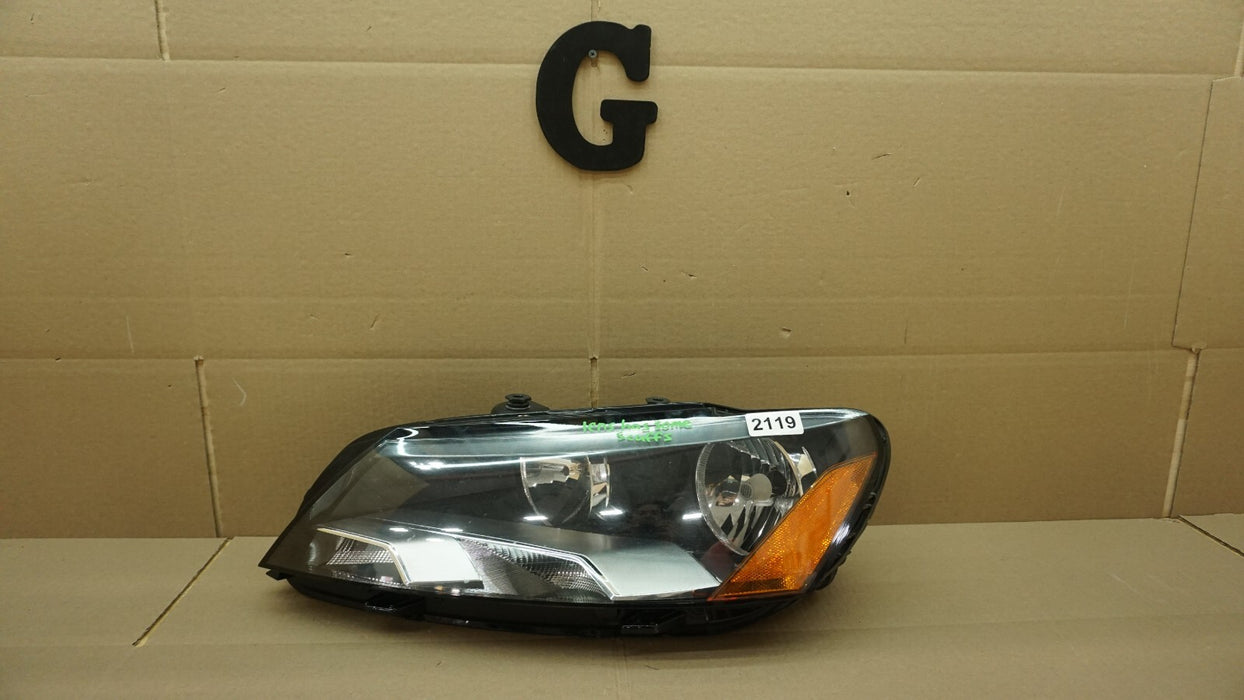 2012-2015 VOLKSWAGEN PASSAT LEFT DRIVER SIDE HEADLIGHT HALOGEN OEM 12 13 14 15
