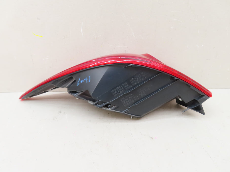2014-2018 MAZDA 3 HATCHBACK REAR LEFT DRIVER SIDE TAIL LIGHT LAMP OEM 220-41983