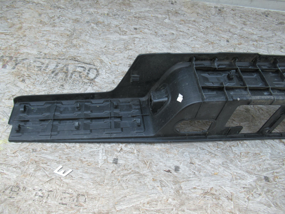 2016-2020 TOYOTA TACOMA REAR BUMPER STEP PAD PANEL SUPPORT PLATE 52461-04020 OEM