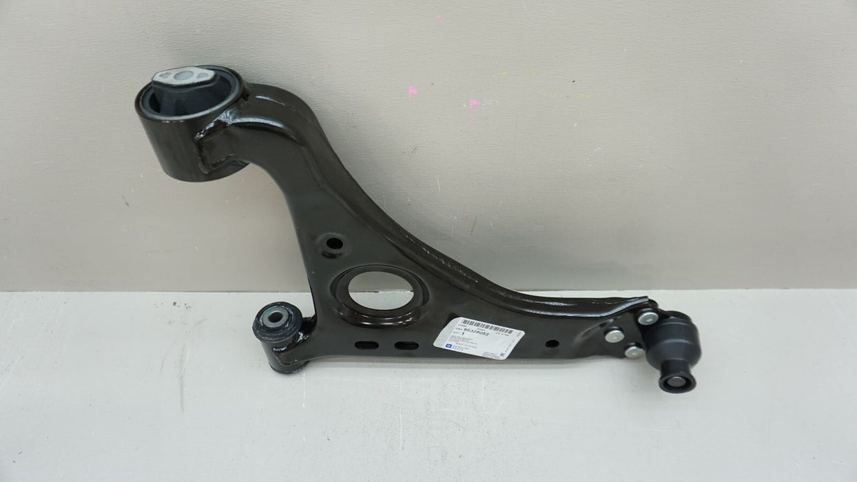 2013-2022 BUICK ENCORE CHEVROLET TRAX FRONT LEFT LOWER CONTROL ARM OEM