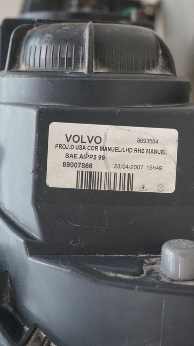 2001-2004 VOLVO S60 FRONT RIGHT PASSENGER SIDE HALOGEN HEADLIGHT OEM