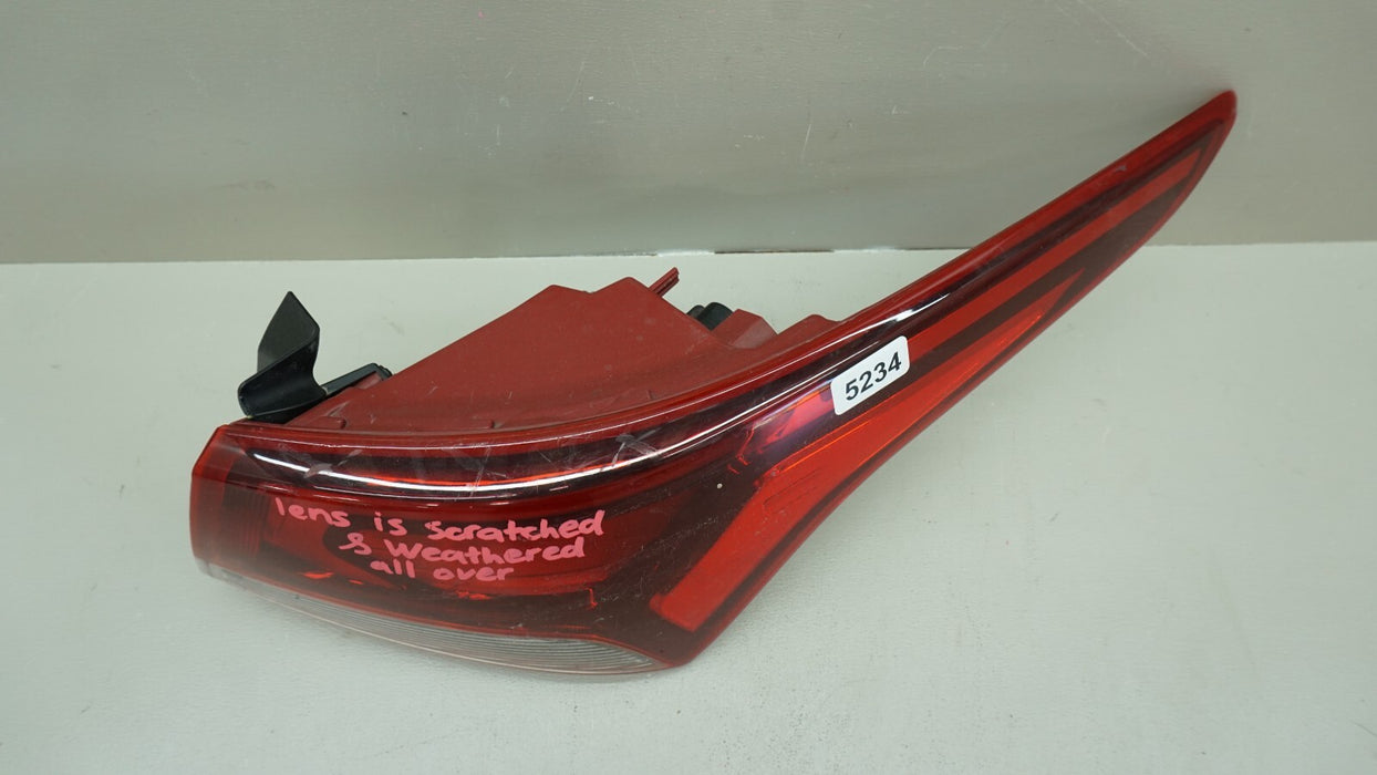 2018-2020 HYUNDAI ACCENT REAR RIGHT PASSENGER OUTER TAIL LIGHT OEM 92402-J0010