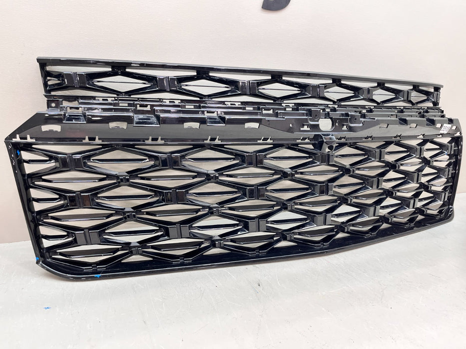 2024-2025 CHEVROLET TRAVERSE FRONT GRILLE GRILL WO/CAM 26447420 OEM