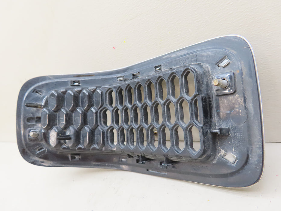 2014-2018 JEEP CHEROKEE FRONT RADIATOR GRILL GRILLE INSERT #3 OEM
