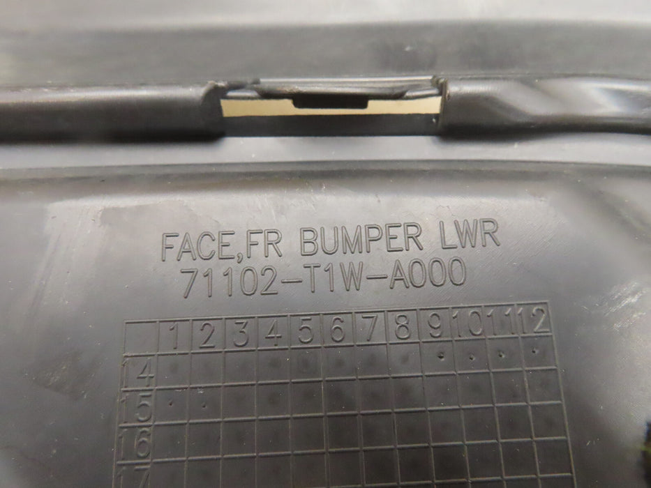 2015-2016 HONDA CR-V FRONT LOWER BUMPER VALANCE COVER OEM 71102-T1W-A000
