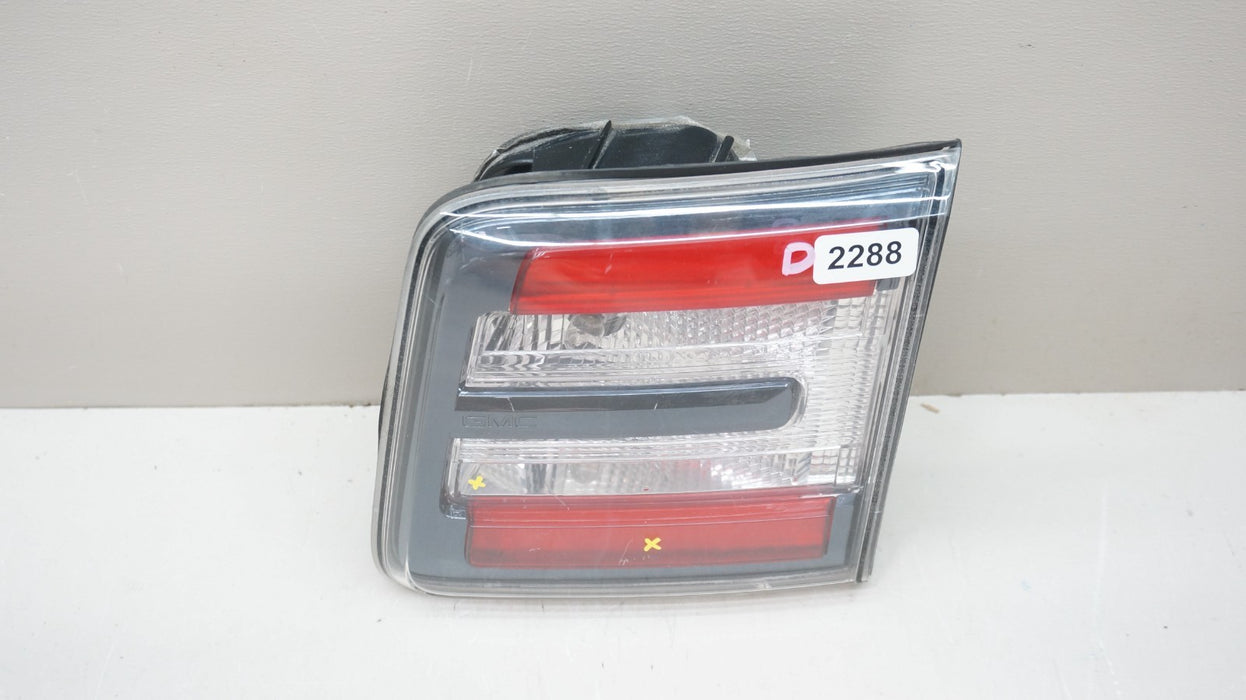 2013-2017 GMC ACADIA REAR RH RIGHT PASSENGER SIDE INNER TAIL LIGHT OEM 23267344