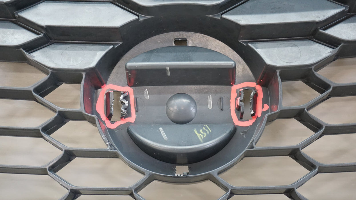 2016-2018 NISSAN SENTRA FRONT BUMPER CENTER GRILL GRILLE OEM 623103YUOA
