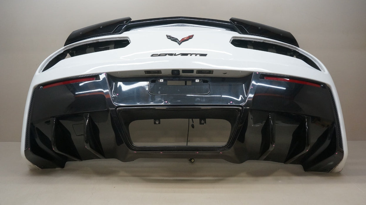 2014-2019 CHEVROLET CORVETTE C7 REAR BUMPER ASSEMBLY W/ BACKUP CAM 22777901 OEM