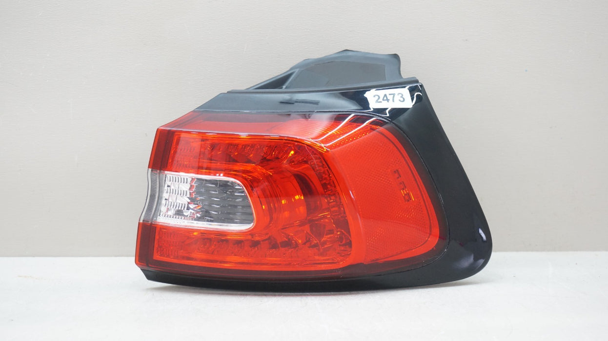 2014-2018 JEEP CHEROKEE REAR RIGHT PASSENGER SIDE TAIL LIGHT OEM