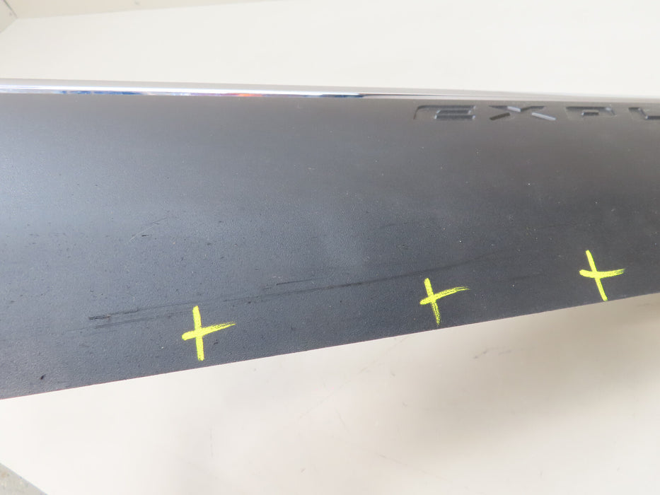 2020-2021 FORD EXPLORER FRONT RIGHT PASSENGER DOOR LOWER MOLDING OEM LB5B-S20848