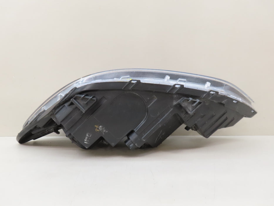 2017-2018 HYUNDAI ELANTRA RIGHT PASSENGER SIDE HEADLIGHT HALOGEN OEM 9356